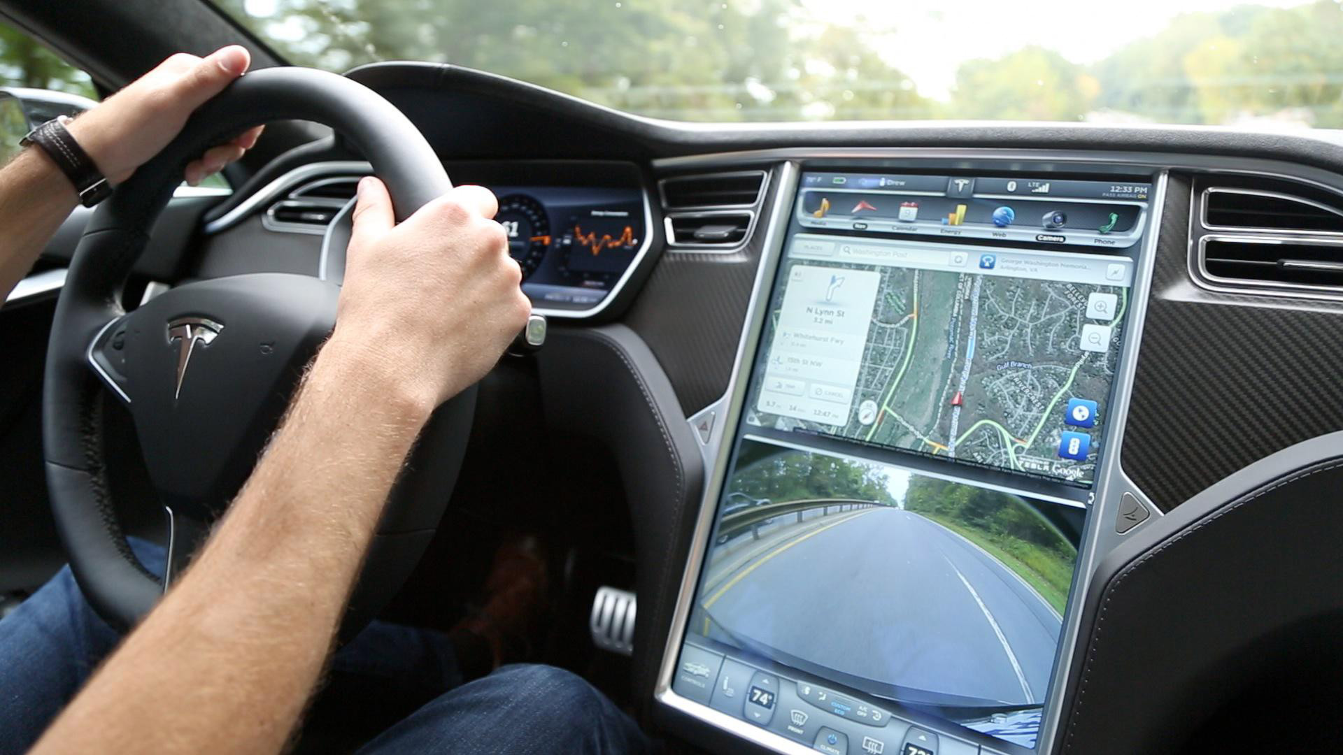 Tesla-Model-S-autopilot