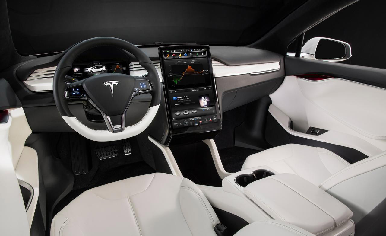 Tesla-Model-X-interior