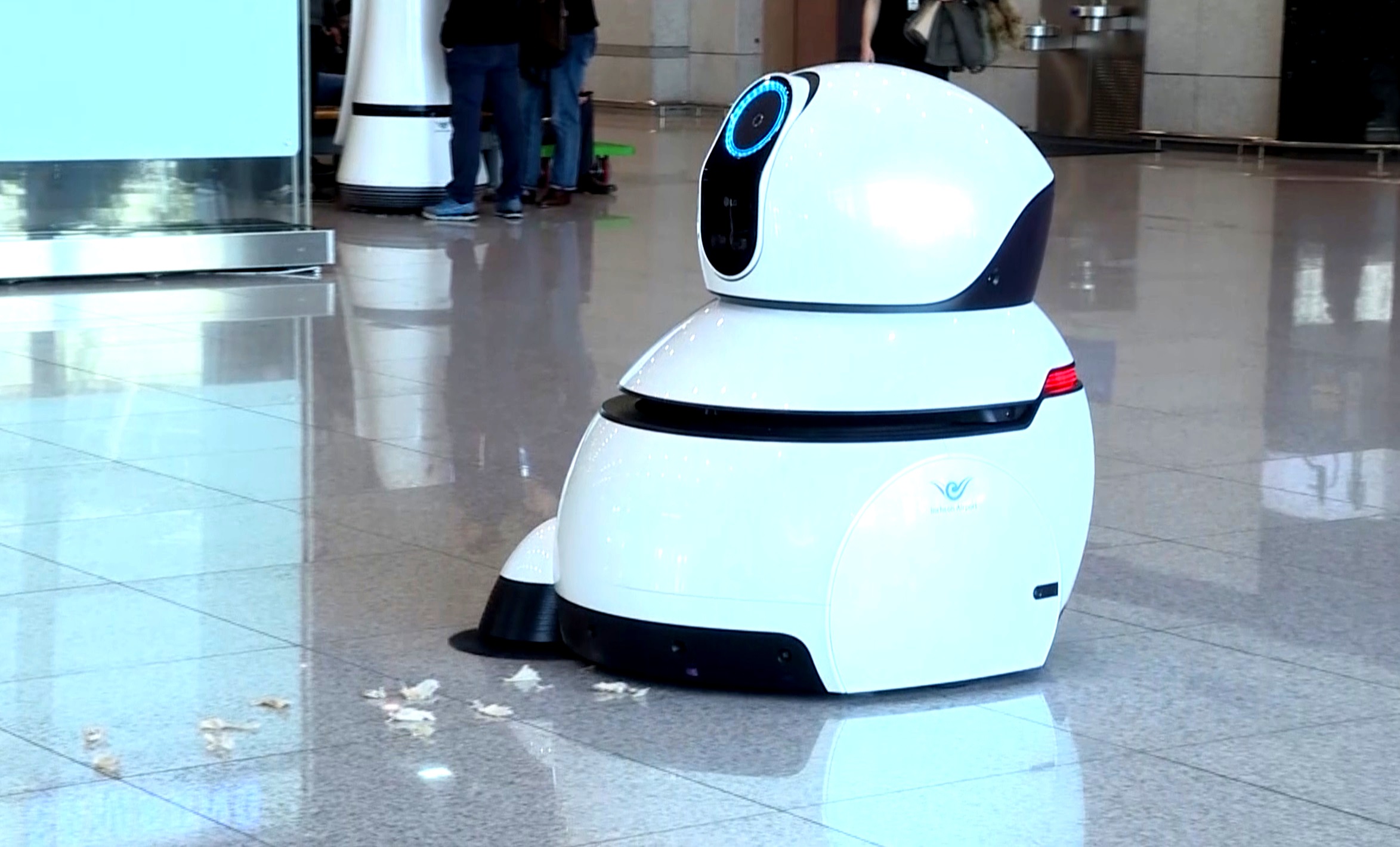LG Airport Cleaning Robot