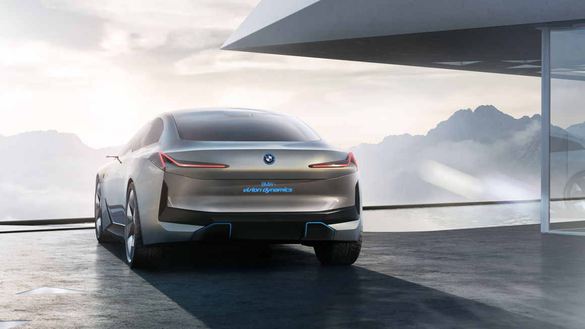 BMW i4: Ηλεκτρικό αυτοκίνητο με αυτονομία 600 χιλιόμετρα