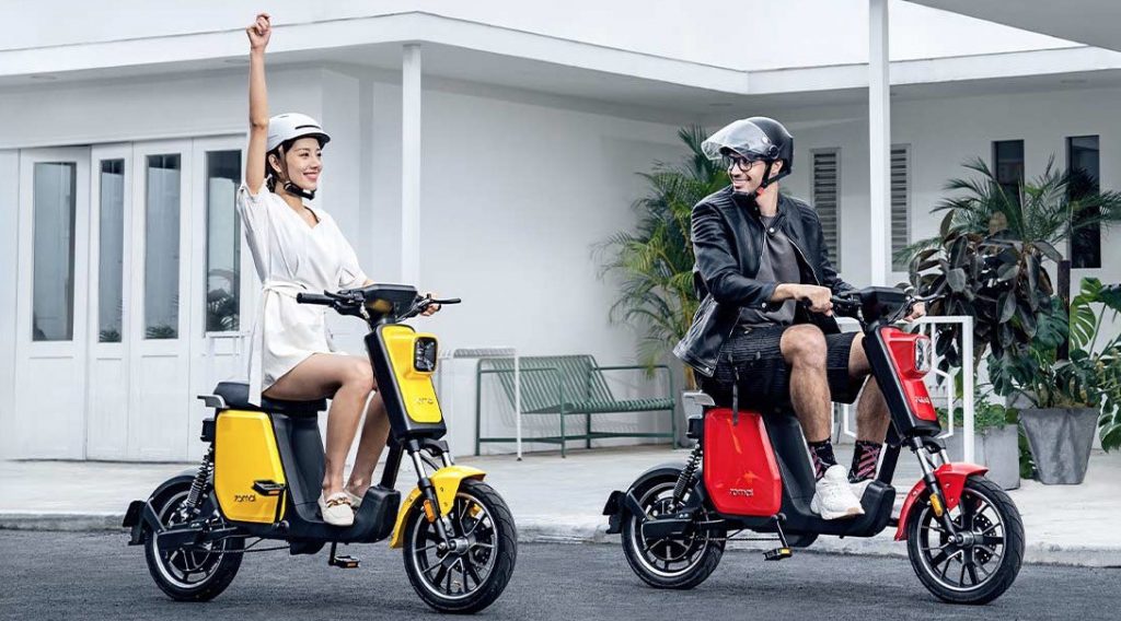 Xiami A1 and A1 Pro E Moped