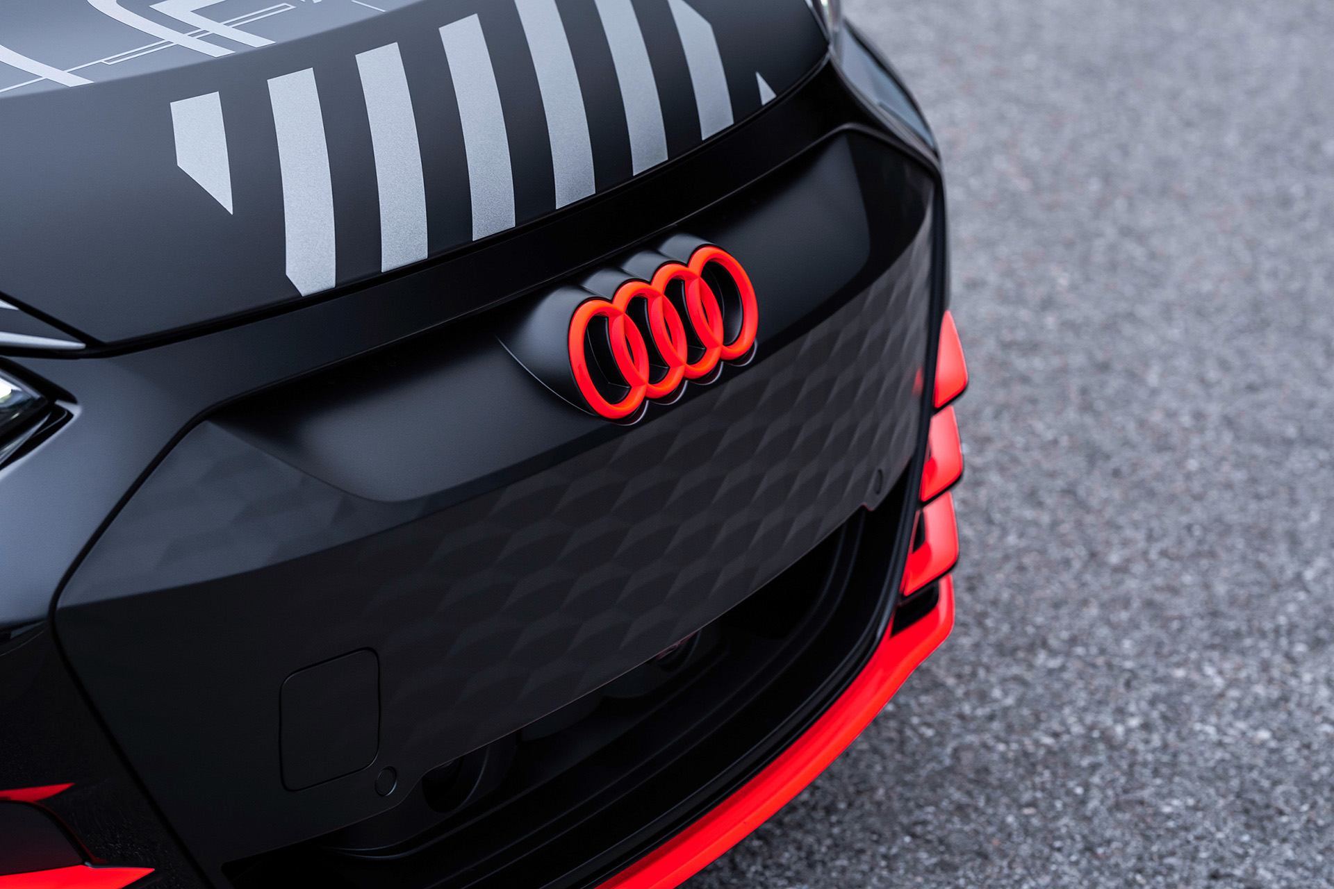 Η Audi επενδύει ακόμη περισσότερα σε ηλεκτρικά οχήματα
