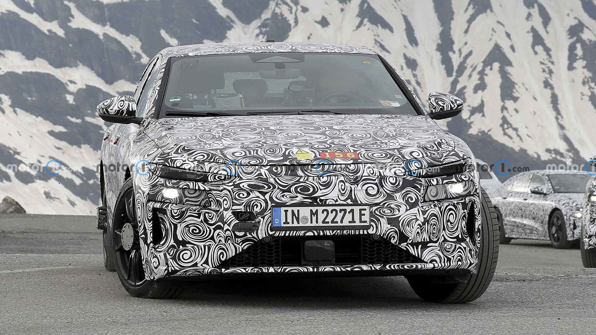 Audi A6 E-Tron