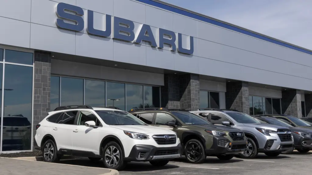 Ηλεκτρικό SUV Subaru Solterra σε ευρωπαϊκό δρόμο