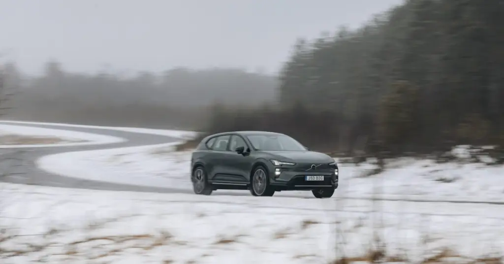 Το ηλεκτρικό SUV Volvo EX60