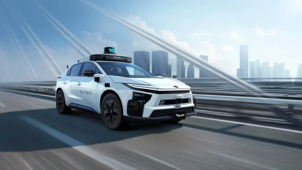 Το ηλεκτρικό Toyota bZ4X που θα χρησιμοποιηθεί ως αυτόνομο robotaxi της Waymo
